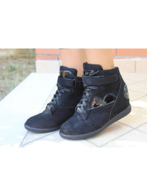 Scarpa Abruzzo con zeppa interna