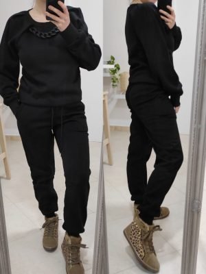 TUTA FELPATA CON CATENA