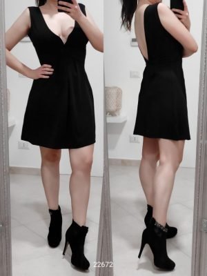 ABITO CON GONNA A RUOTA