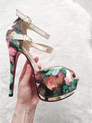 SANDALI CON TACCO ALTO A FIORI