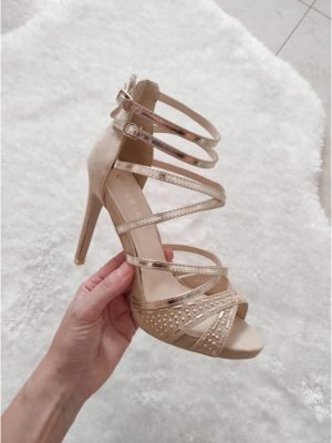 SANDALi BEIGE CON CINTURINI DORATI