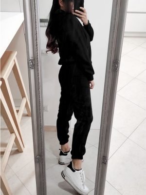 TUTA SCAMOSCIATA MAGLIA E PANTALONE