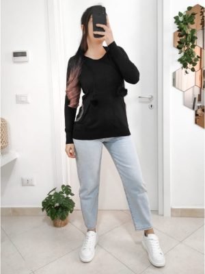 ISLA-MAGLIA CON CAPPUCCIO E PON-PON