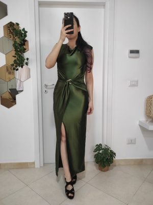 Abito lungo con spacco